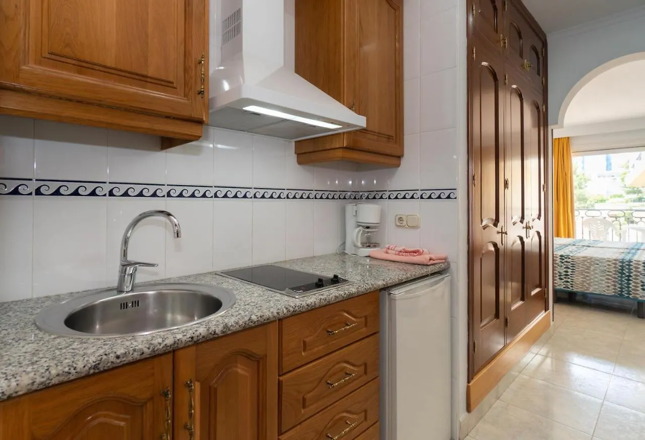 Apartamentos Leonor Carihuela Torremolinos