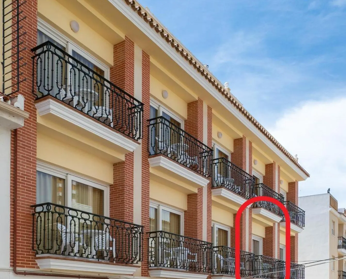 Apartamentos Leonor Carihuela Torremolinos España
